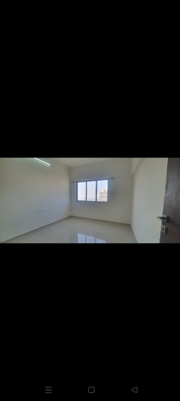 Bedroom in 2 BHK Apartment at Omkar Signet, Malad East – for Rent