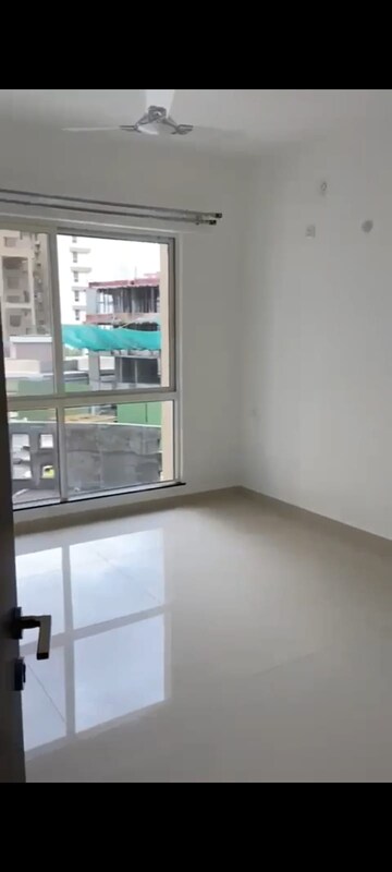 Room in 3 BHK Apartment at Kolte Patil Centria, Undri – for Rent
