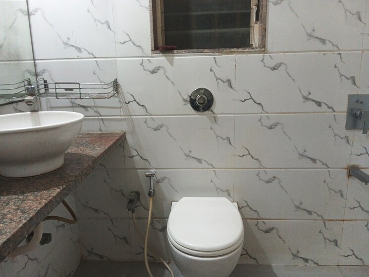 Bathroom, siddhi-highland-park 2 Bedroom 662 Sq.Ft. Apartment In Kolshet Road Thane 8081061