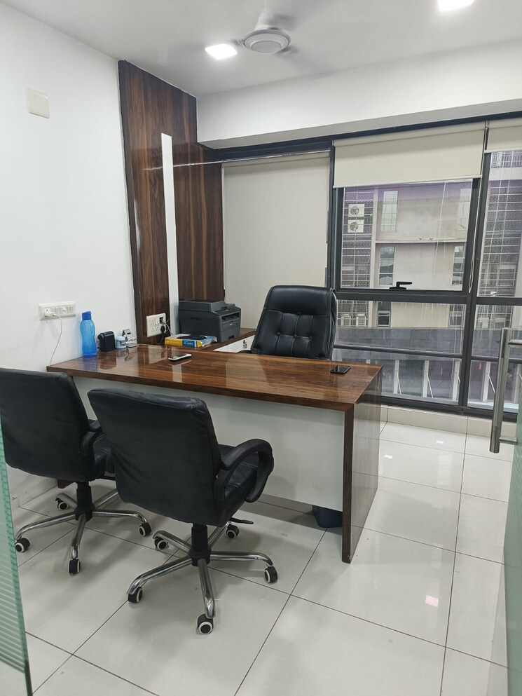 Team Area, makarba Commercial Office Space 585 Sq.Ft. In Makarba Ahmedabad 8081088
