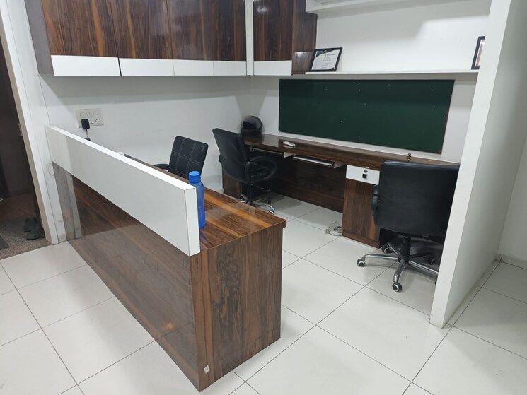 Team Area, makarba Commercial Office Space 585 Sq.Ft. In Makarba Ahmedabad 8081088