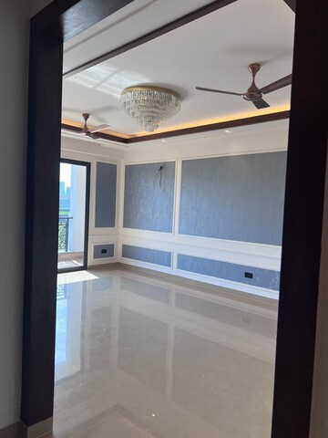 Kitchen in 4 BHK Builder Floor at Sector 63 – for Rent