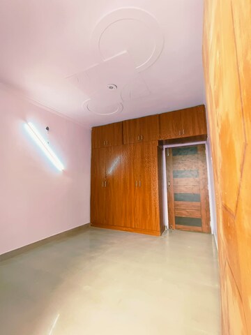 Bedroom in 2 BHK Builder Floor at Dwarka Mor – for Rent