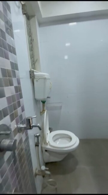 Bathroom in 3 BHK Apartment at Unique Heights CHS, Mira Road – for Rent