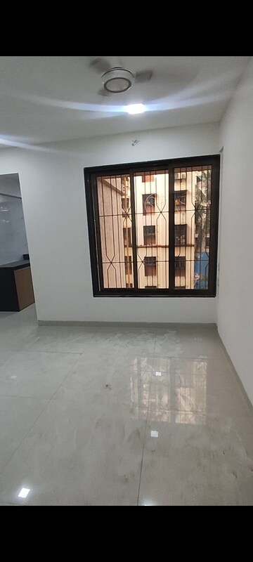 Room in 1 BHK Apartment at Kripa Bliss, Vikhroli East – for Rent