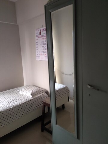 Bedroom in 2 BHK Apartment at Sindhi Society, Chembur – for Rent