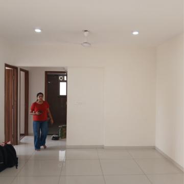 Room in 2 BHK Apartment at Shapoorji Pallonji Joyville Phase 2, Sector 102 – for Rent