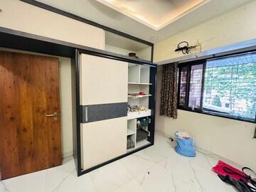 Room in 2 BHK Apartment at Seawoods – for Sale
