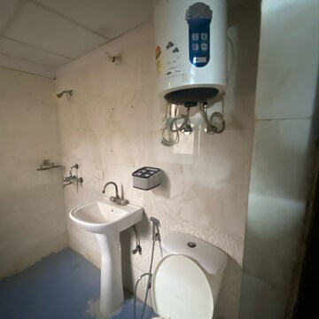 Bathroom in 3 BHK Apartment at Aims Golf City, Noida Central – for Rent