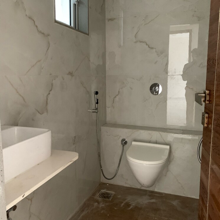 Bathroom, poppy-chs 2 Bedroom 642 Sq.Ft. Apartment In Saibaba Nagar Mumbai 8081258