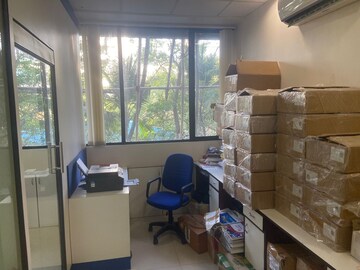 Team Area in  Office Space at Dynasty Business Park, Andheri East – for Rent