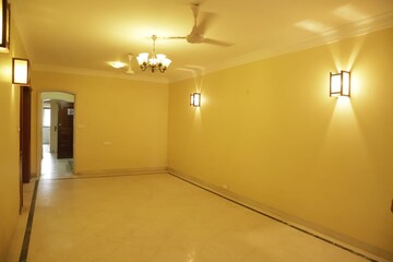 3 BHK Apartment For Sale in Bandra West