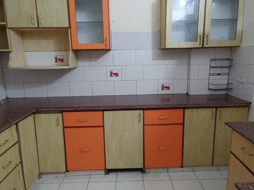 Kitchen in 2 BHK Builder Floor at DLF Vibhuti Khand, Gomti Nagar – for Rent