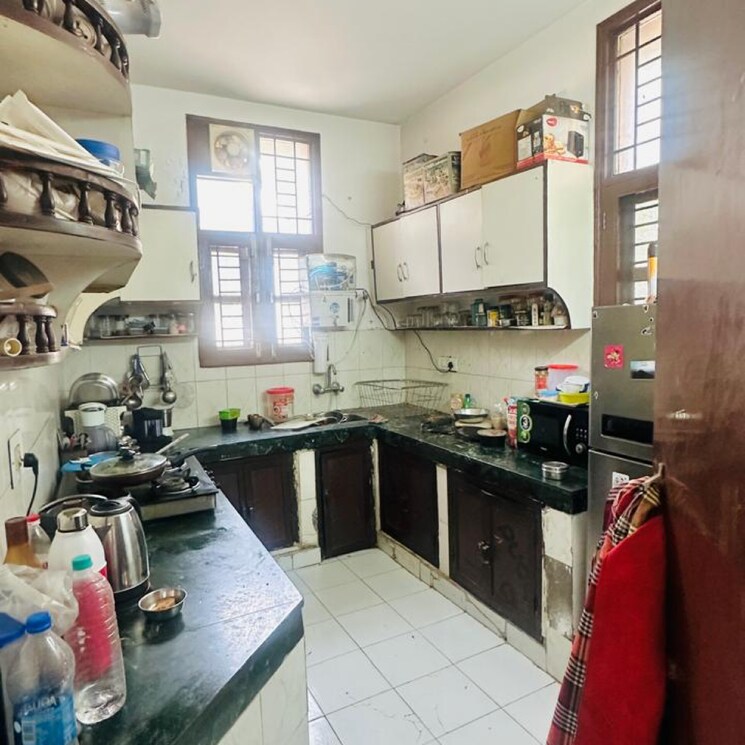 Kitchen, sushant-lok-3 3.5 Bedroom 300 Sq.Yd. Builder Floor In Sector 57 Gurgaon 8081349