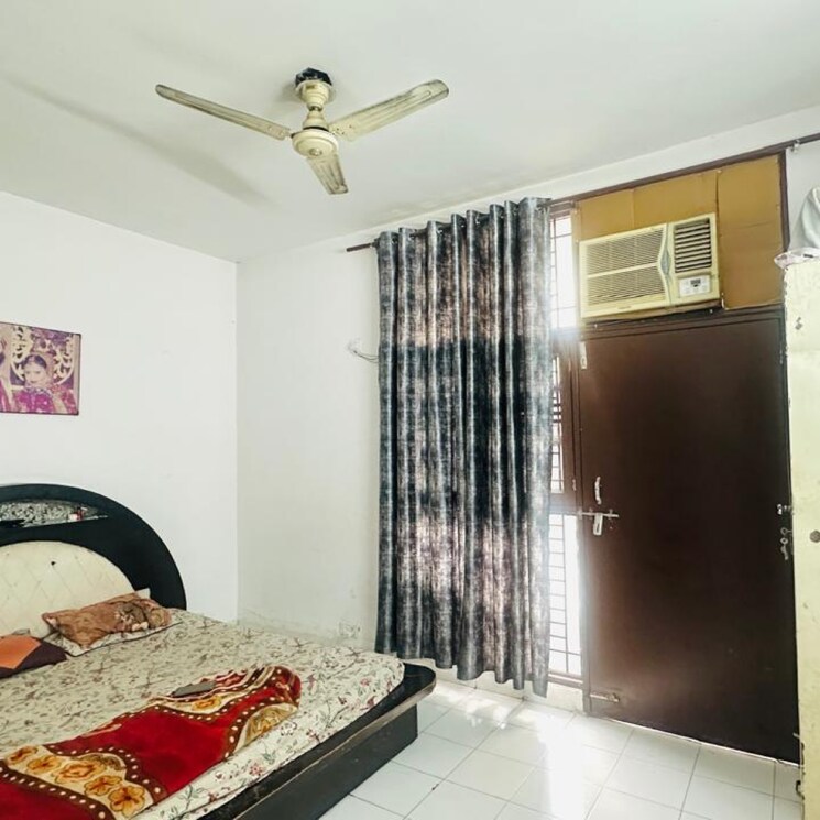 Bedroom, sushant-lok-3 3.5 Bedroom 300 Sq.Yd. Builder Floor In Sector 57 Gurgaon 8081349