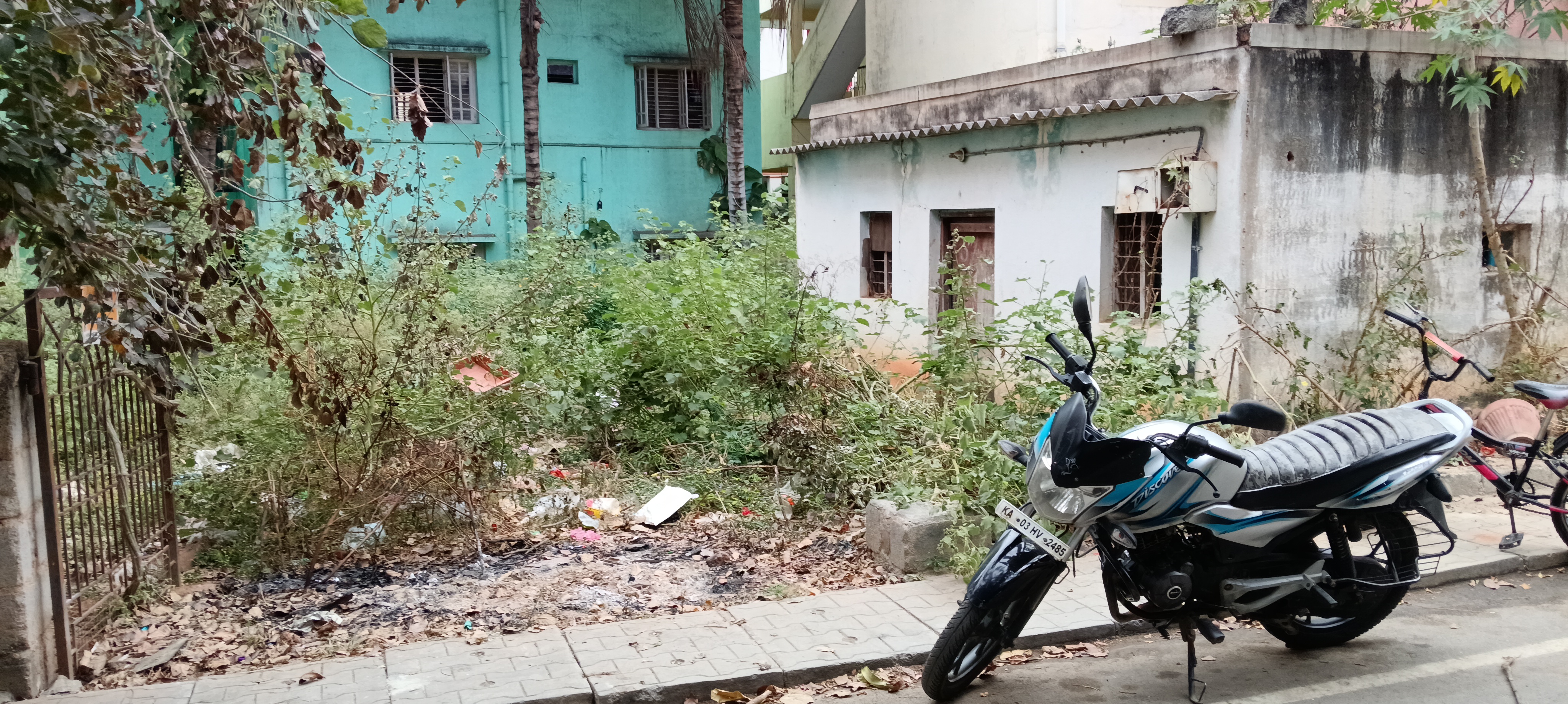 Plot For Sale in Individual Plot 