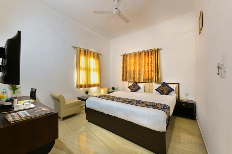 Floor Plan, fatehabad road Commercial Showroom 338 Sq.Yd. In Fatehabad Road Agra 8081375