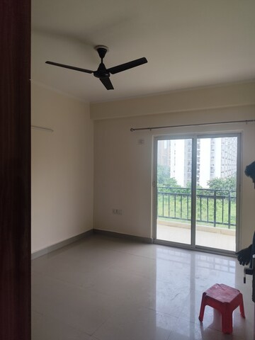 Room in 3 BHK Apartment at Futec Gateway, Sector 75 – for Sale