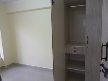 Room in Studio Penthouse at Shantiniketan Apartments Koramangala, Koramangala – for Rent
