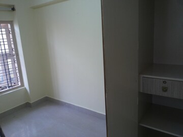 Room in Studio Penthouse at Shantiniketan Apartments Koramangala, Koramangala – for Rent