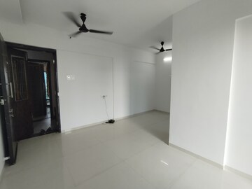 Room in 2 BHK Apartment at Sunraj Supreme, Dombivli East – for Sale