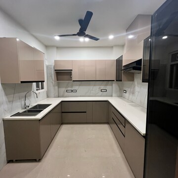 Kitchen in 3 BHK Builder Floor at Ansal Sushant Lok I, Sector 43 – for Rent