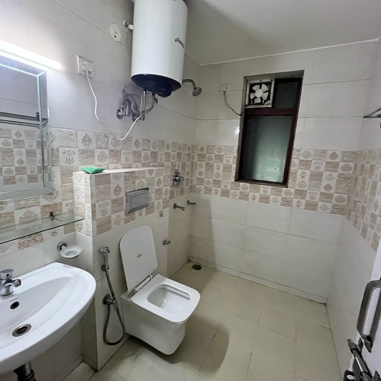 Bathroom, ansal-sushant-lok-i 3 Bedroom 1745 Sq.Ft. Builder Floor In Sector 43 Gurgaon 8081518