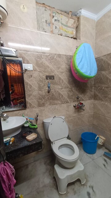 Bathroom in 3 BHK Builder Floor at Ansal Plaza Sector-23, Sector 23 – for Rent