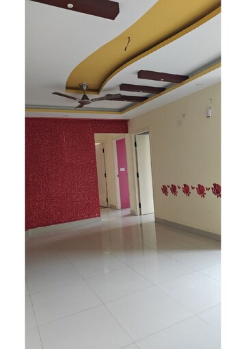 Room in 2.5 BHK Apartment at Kolte Patil Raaga, Hennur Road – for Rent