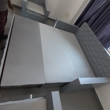 Room in 1 BHK Builder Floor at Ansal Sushant Lok I, Sector 43 – for Rent