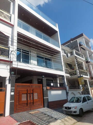 2 BHK Builder Floor For Rent in Gomti Nagar