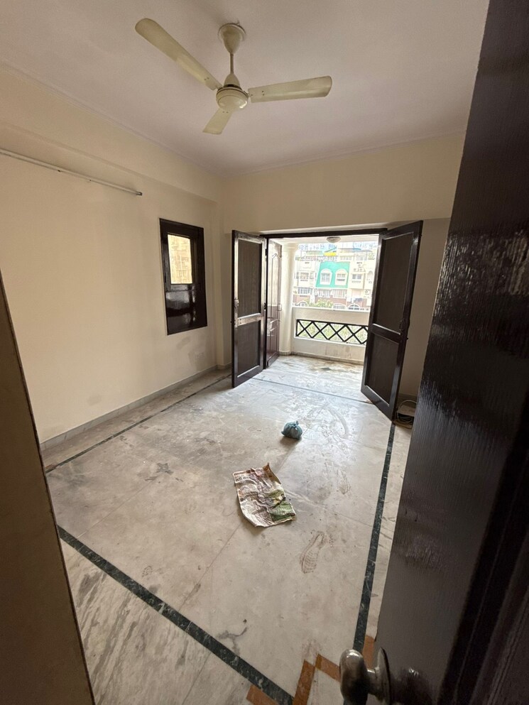 Room, niho-saffron-scottish-garden 3.5 Bedroom 2000 Sq.Ft. Penthouse In Ahinsa Khand ii Ghaziabad 8081608