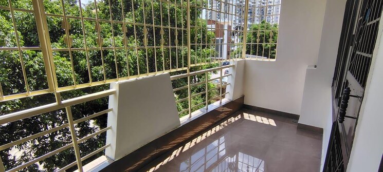Balcony, himalaya-legend 3 Bedroom 826 Sq.Ft. Apartment In Ahinsa Khand 2 Ghaziabad 8081615