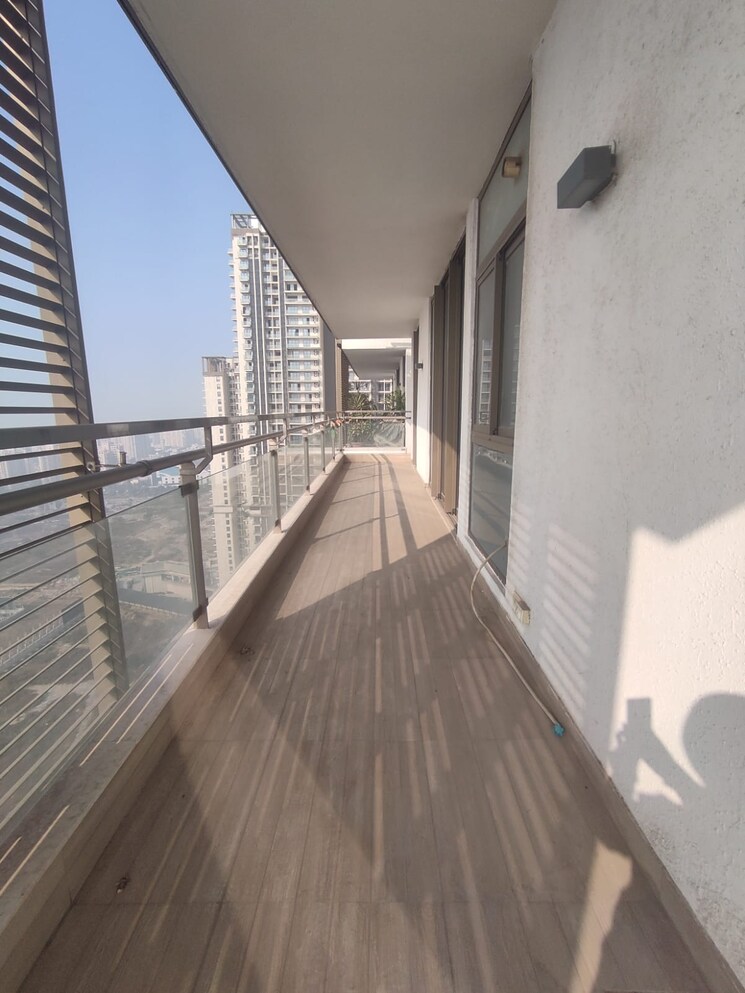 Balcony, m3m-golf-estate 3 Bedroom 3705 Sq.Ft. Apartment In Sector 65 Gurgaon 8081630