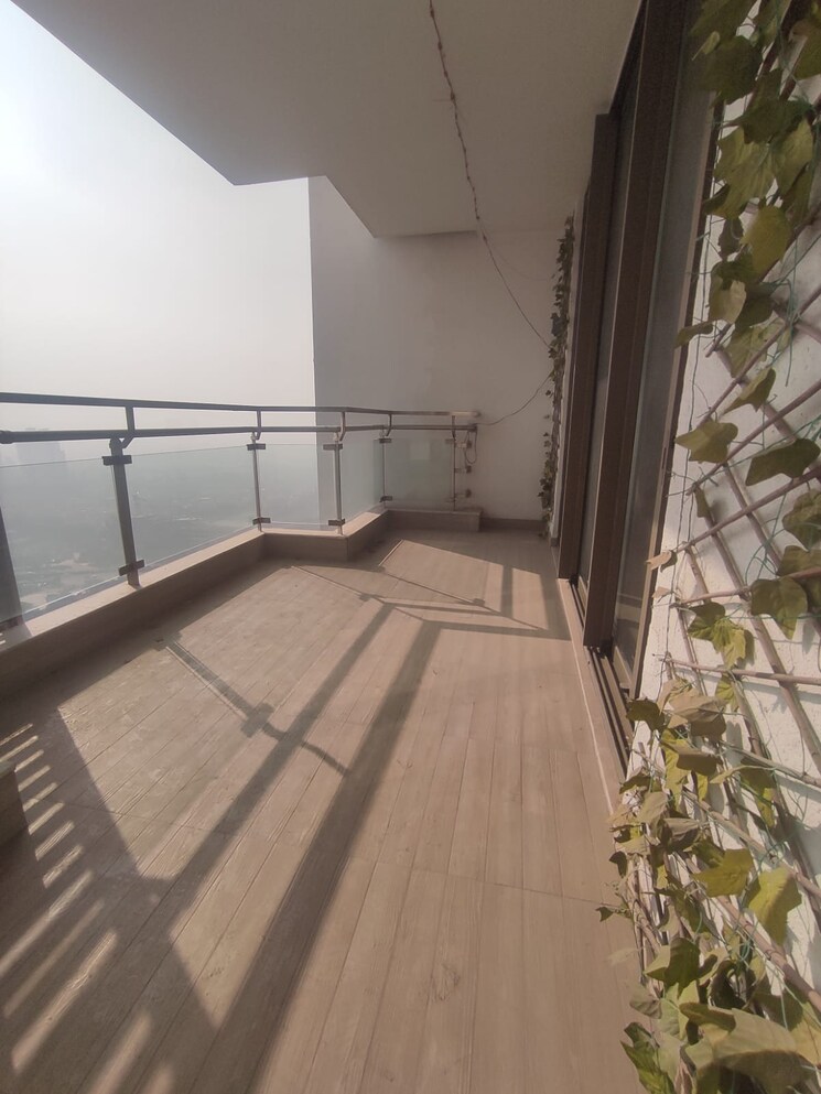 Balcony, m3m-golf-estate 3 Bedroom 3705 Sq.Ft. Apartment In Sector 65 Gurgaon 8081630