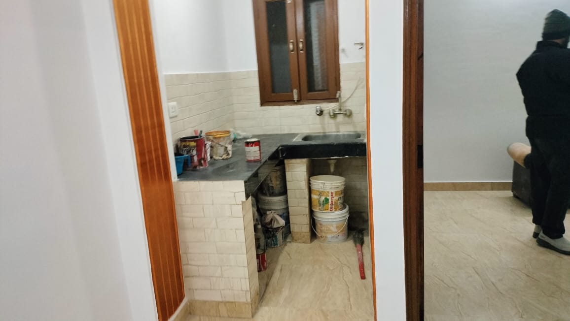 2 BHK Apartment For Sale in Shaheen Bagh 8 no