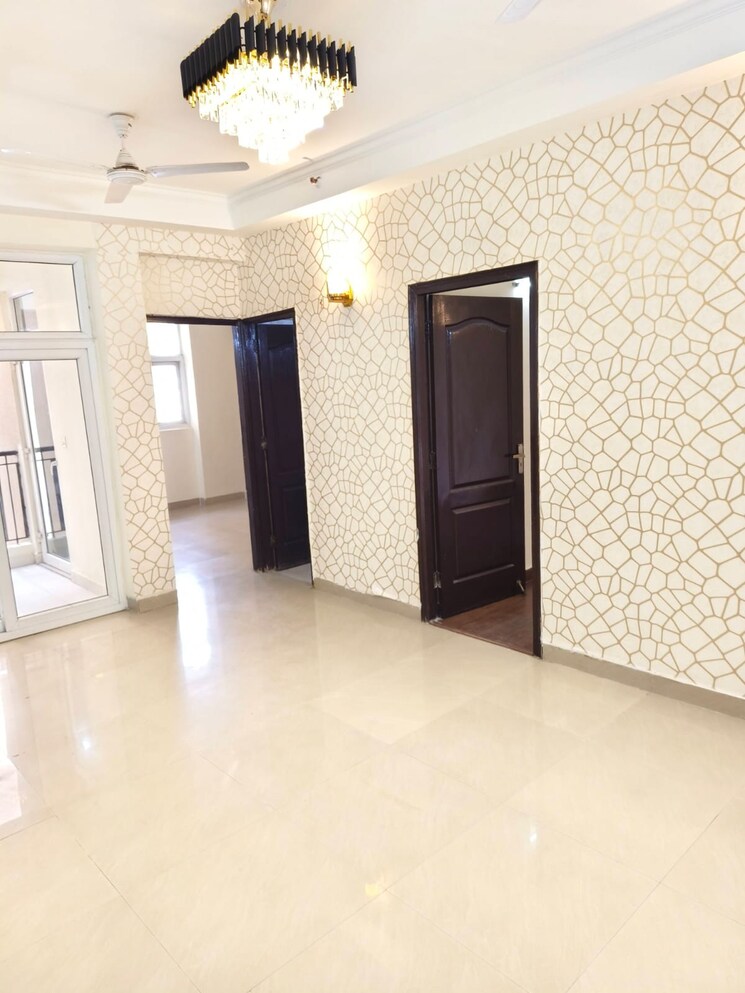 Room, amrapali-princely-estate 2 Bedroom 875 Sq.Ft. Apartment In Sector 76 Noida 8081663