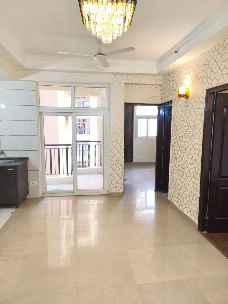 Room, amrapali-princely-estate 2 Bedroom 875 Sq.Ft. Apartment In Sector 76 Noida 8081663