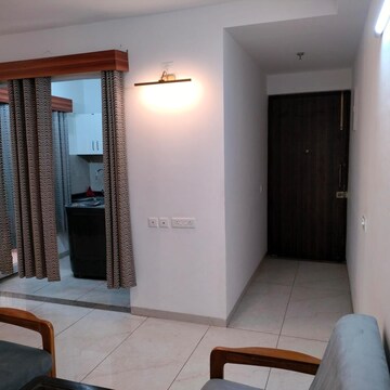 Room in 2 BHK Apartment at Rishita Manhattan, Gomti Nagar – for Sale