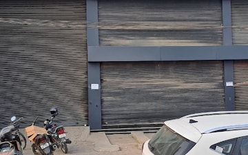 Showroom For Rent in Faizabad Road