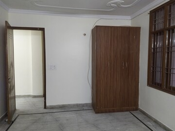 Room in 3 BHK Apartment at Govindpuri – for Rent