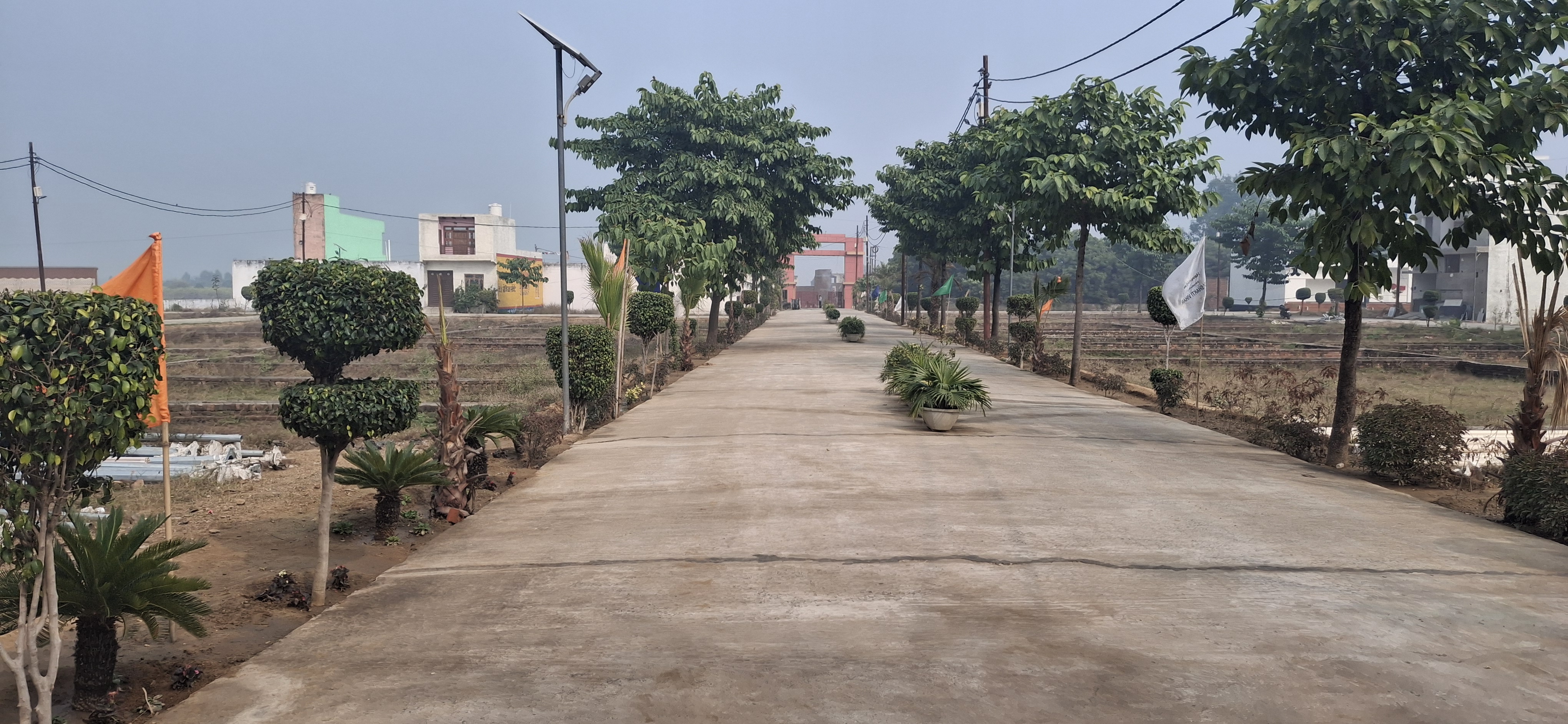 Plot For Sale in Mk Propty 