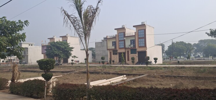 Exterior View, upsidc site b  100 Sq.Yd. Plot In Upsidc Site B Greater Noida 8081779