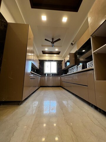 Kitchen in 4 BHK Builder Floor at Sector 16 – for Sale