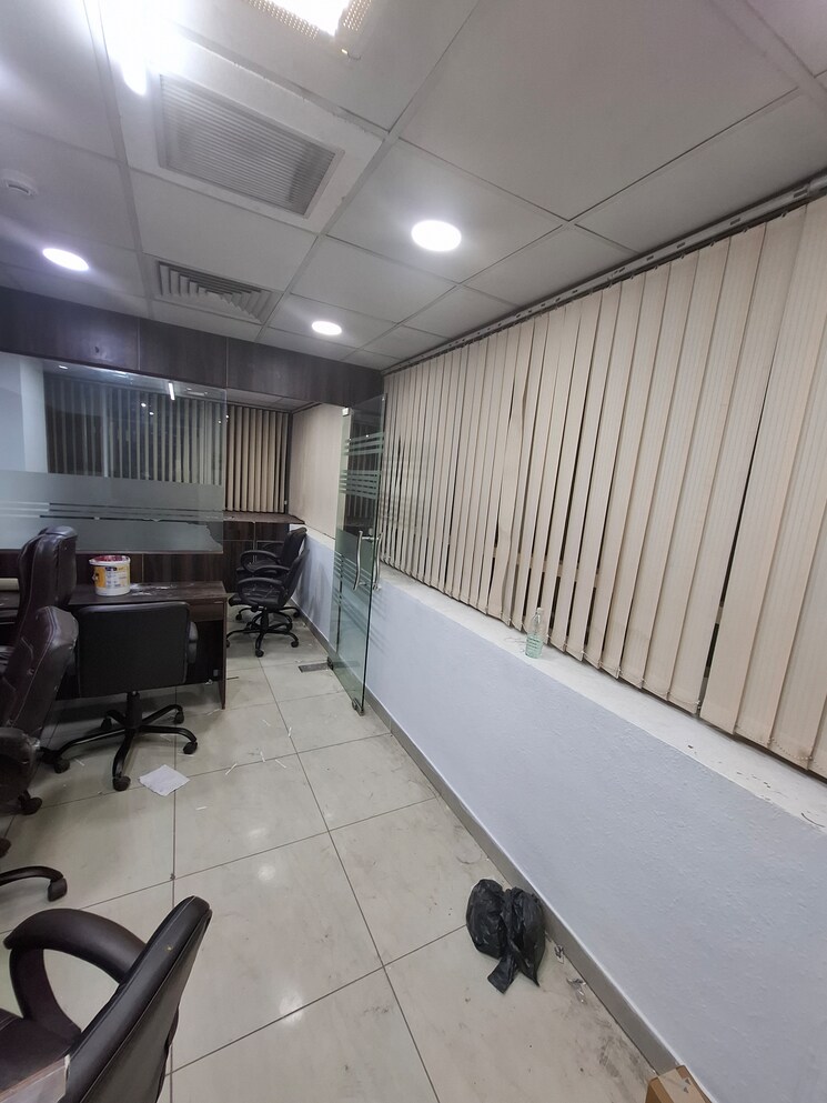 undefined, netaji subhash place Commercial Office Space 287 Sq.Ft. In Netaji Subhash Place Delhi 8081850