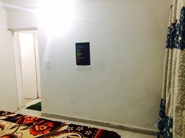 Room in 2 BHK Apartment at Dera Bassi – for Rent
