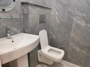 Bathroom in 3 BHK Apartment at Prem Apartment, Peer Mucchalla – for Rent