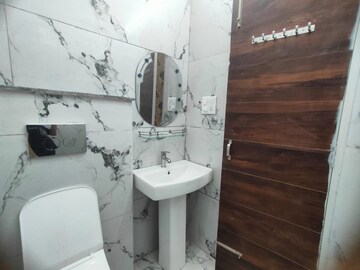 Bathroom in 3 BHK Apartment at Prem Apartment, Peer Mucchalla – for Rent