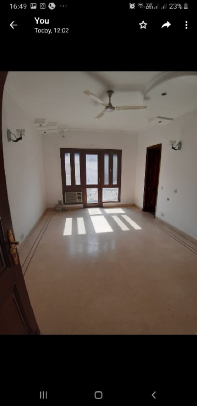 Room, jor bagh 6+ Bedroom 1320 Sq.Yd. Villa In Jor Bagh Delhi 8081913