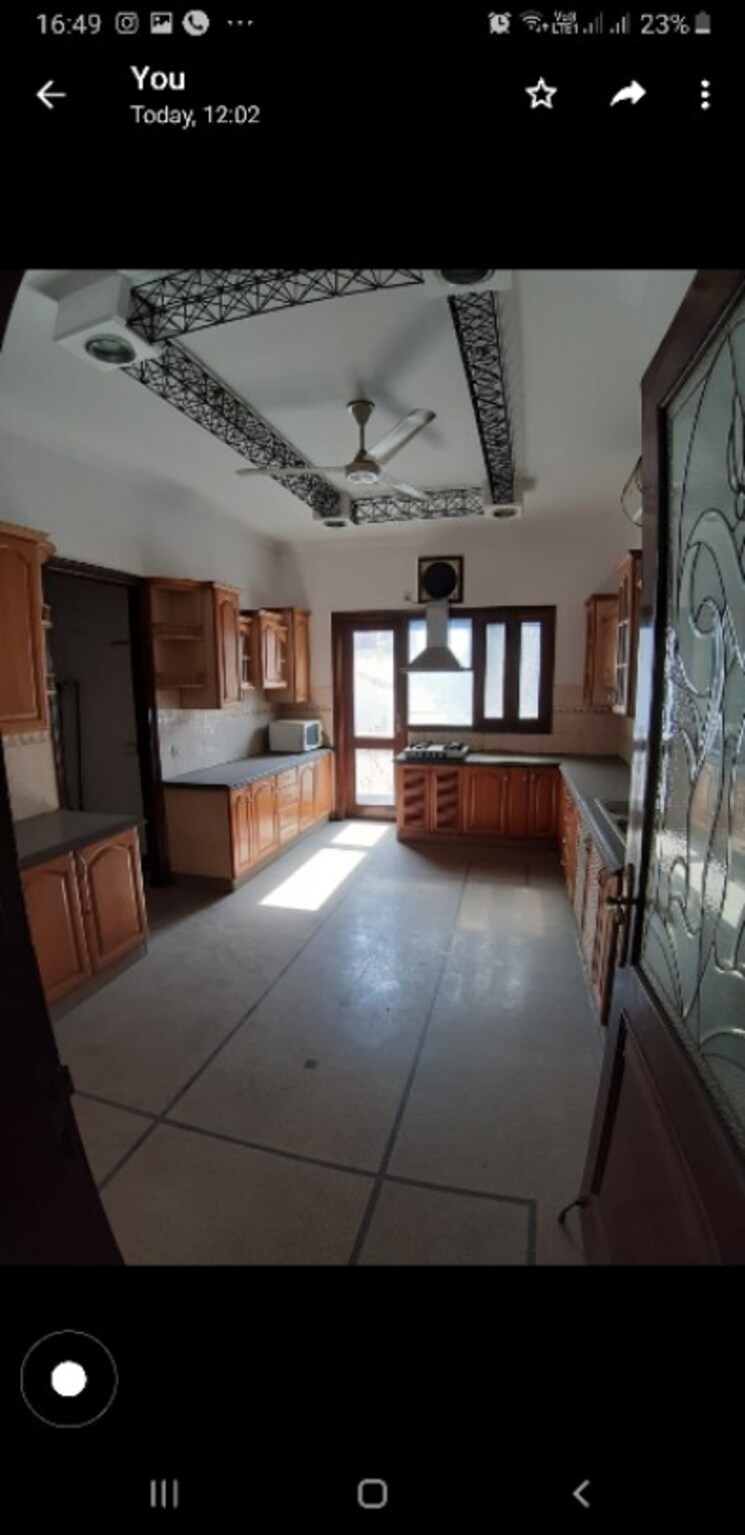 Kitchen, jor bagh 6+ Bedroom 1320 Sq.Yd. Villa In Jor Bagh Delhi 8081913